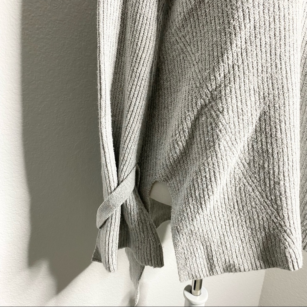 AERIE Gray Oversized Sweater - Picture 3 of 9